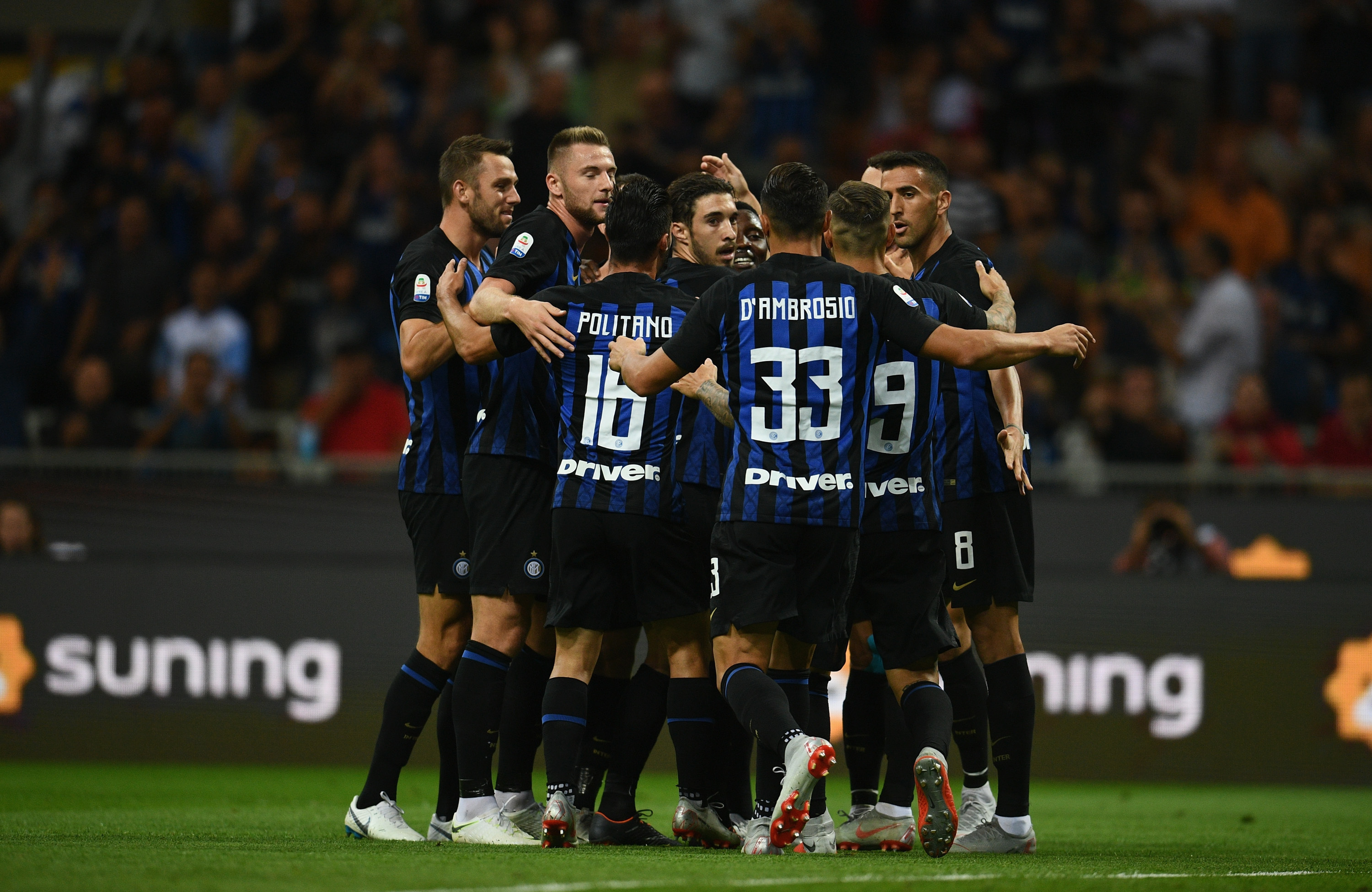 埃基蒂克成为西塞后首位为利物浦单场联赛打入2球的法国球员（埃基蒂克成西塞后首位在单场联赛为利物浦梅开二度的法国球员）