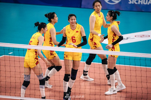 约基奇：我上半场打得太软了，攻防两端都像在划水（约基奇自责：上半场太松散，攻防两端都没拿出强度）