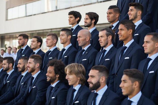 17岁中国少年在美高中拍运动,还清器材贷款（17岁中国少年在美高中拍体育视频，靠作品还清摄影器材贷款）