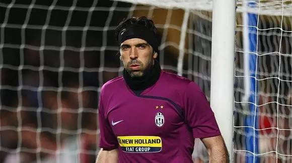 臭名远扬，黄潜球迷在社媒创建“不要帕尔特伊”的标签（争议延烧，黄潜球迷在社媒发起“拒绝帕尔特伊”标签）