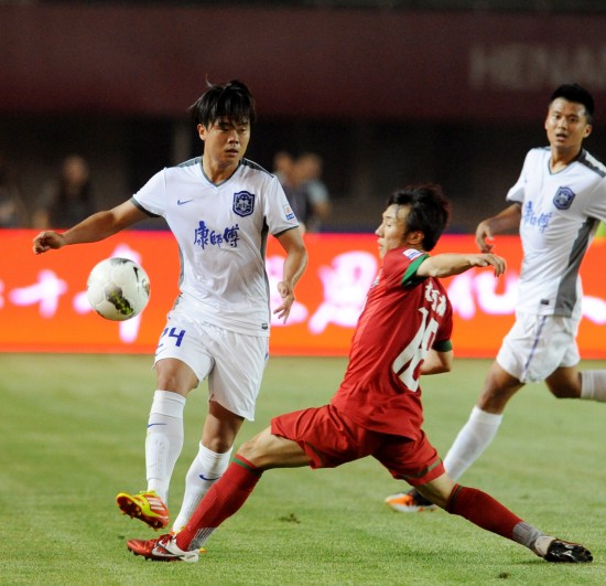 欧冠92年改制后戴帽数前10：梅西、C罗8次第1，姆巴佩5次第4（欧冠改制后（1992起）帽子戏法前十：梅西、C罗各8次并列第一，姆巴佩5次位列第4）