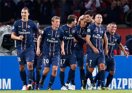 斩获皇马生涯首球，赫伊森是本赛季西甲进球最年轻的后卫（皇马处子球到手，赫伊森成本赛季西甲最年轻破门后卫）