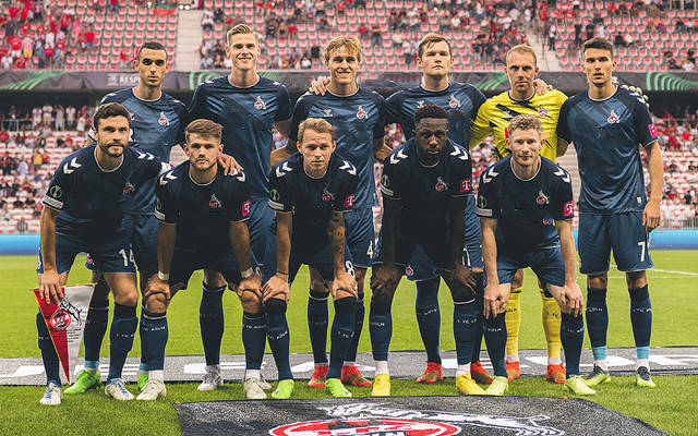 电讯报：穆阿尼佩戴定制面具参加训练，出战阿森纳成疑（电讯报：穆阿尼戴特制面罩参加训练，能否出战阿森纳成疑）