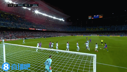 格拉斯纳：没有球队报价格伊，我预计他会待到赛季末（格拉斯纳称未收到格伊报价，预计其将留队至赛季末）