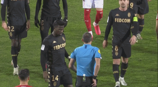 谁能突破？巴萨近8场欧冠只赢两场，法兰克福近7场欧战仅1胜（谁能止颓？巴萨近8场欧冠仅2胜，法兰克福近7场欧战仅1胜）