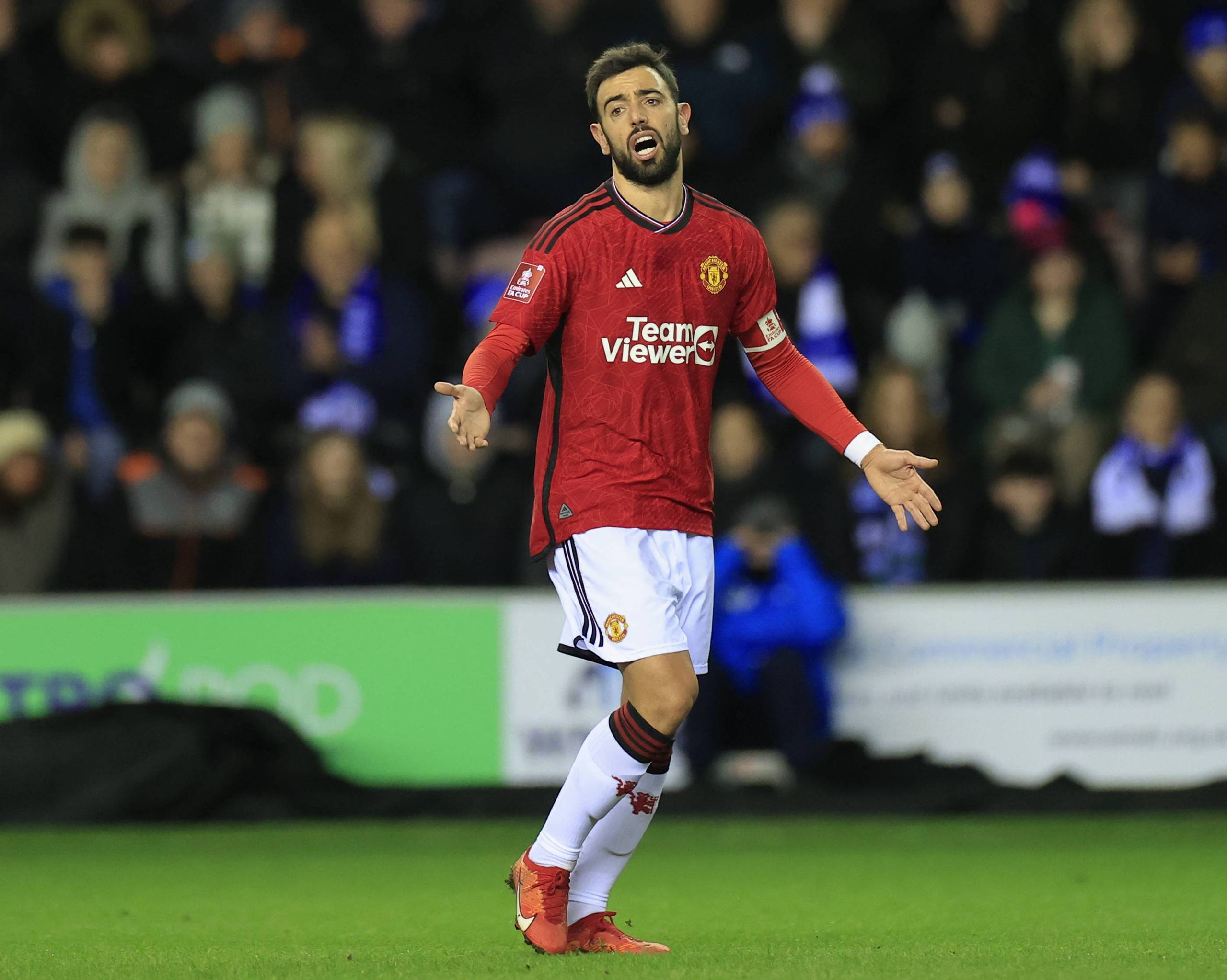 意媒：增强俱乐部财务竞争力，拉齐奥探索纳斯达克上市路径（意媒：为提升财务竞争力，拉齐奥考虑赴纳斯达克上市）