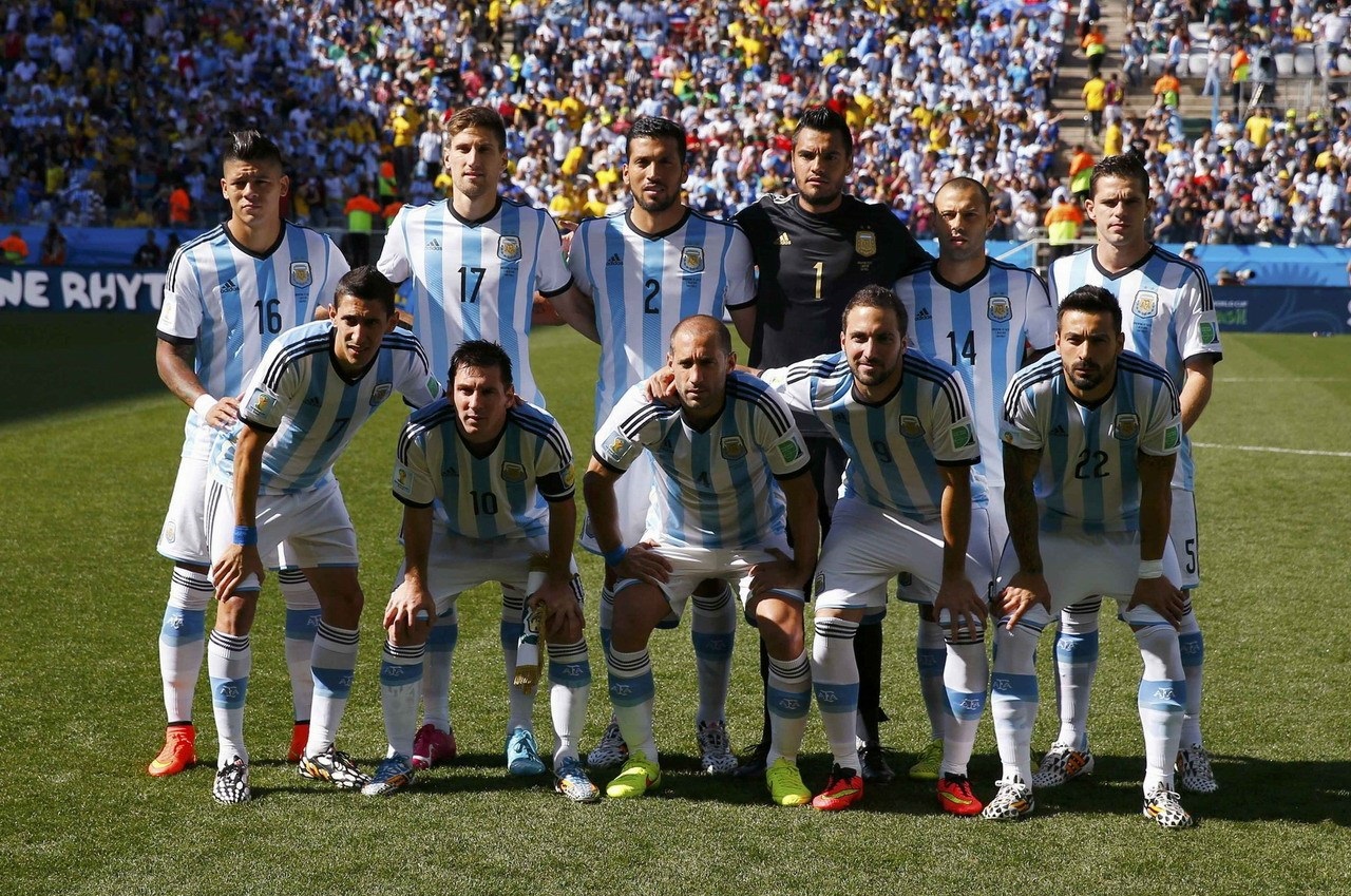 伯纳乌承办NFL上座人数多达78610，超过西甲赛季平均上座数（伯纳乌NFL赛事吸引78610名观众，超过西甲赛季场均上座）