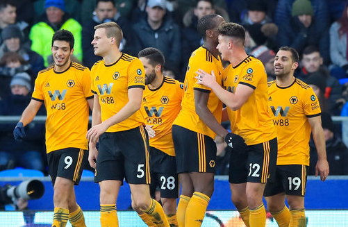 琼斯对阵国米3次过人百分百成功，传球突破14次（琼斯战国米3次过人全部成功，传球与突破合计14次）