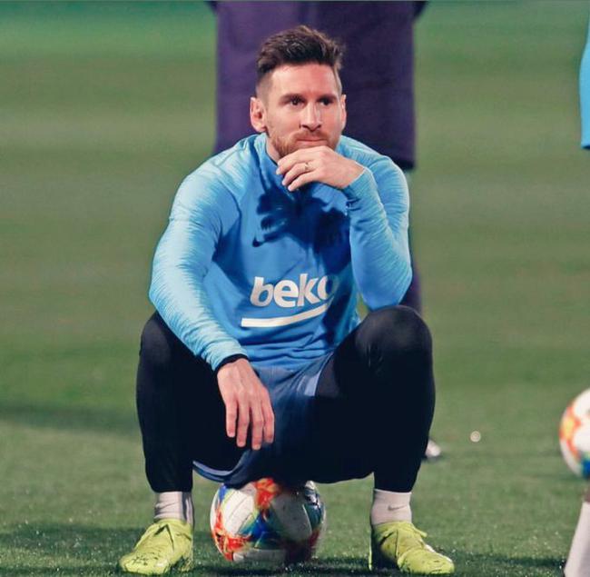 欧联2-1，法甲7冠王掀翻荷甲劲旅，迎来2连胜，舒尔茨一剑封喉（欧联2-1，法甲七冠霸主力克荷甲劲旅取两连胜，舒尔茨绝杀制胜）